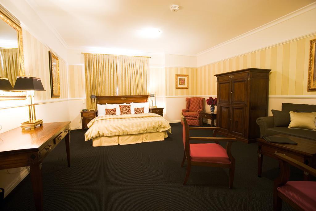 Redearth Boutique Hotel Mount Isa Rom bilde