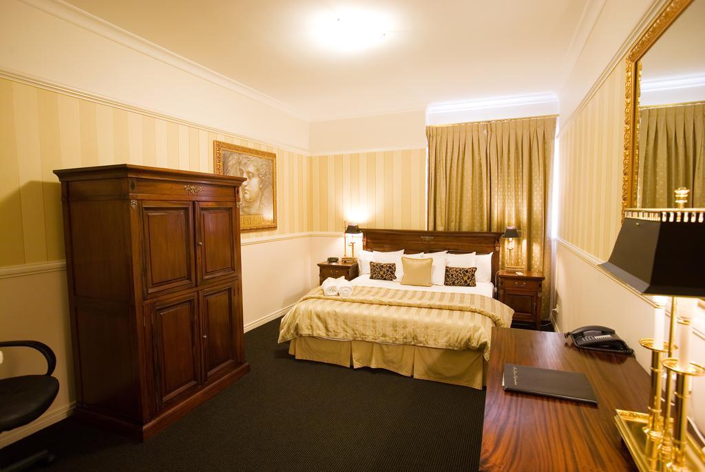 Redearth Boutique Hotel Mount Isa Rom bilde
